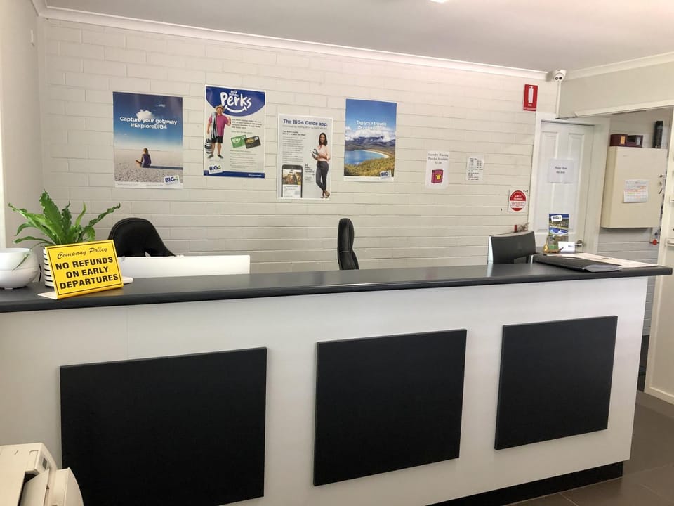 Facade/entrance, Lobby or reception
