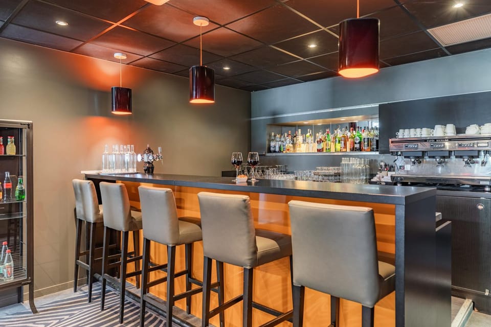 Lounge or bar
