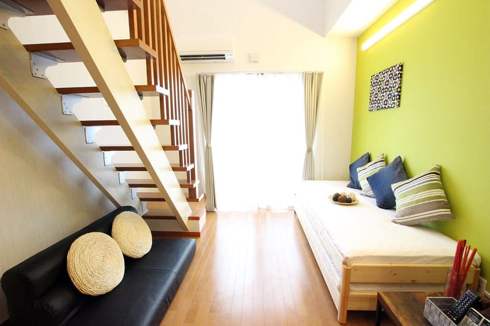Living room, Photo of the whole room