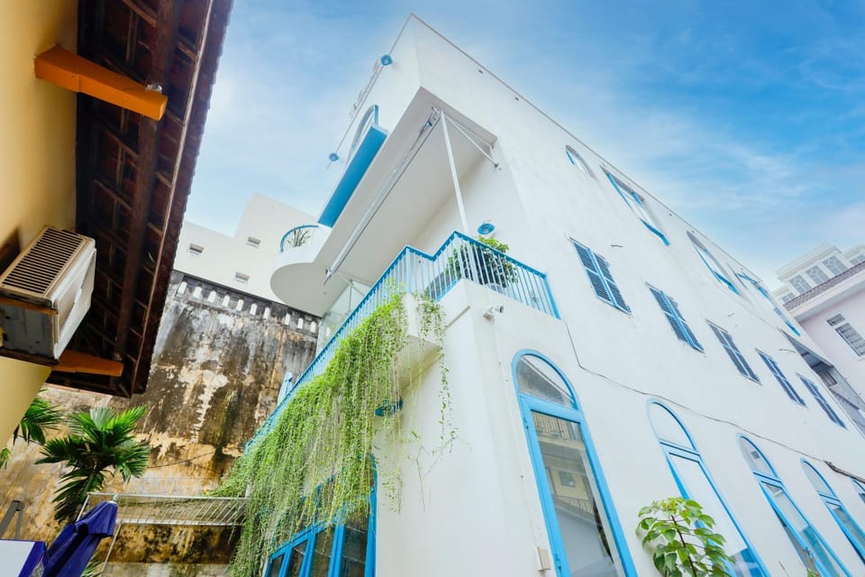 Tò Vò Hostel Huế Bed and Breakfast in Laos