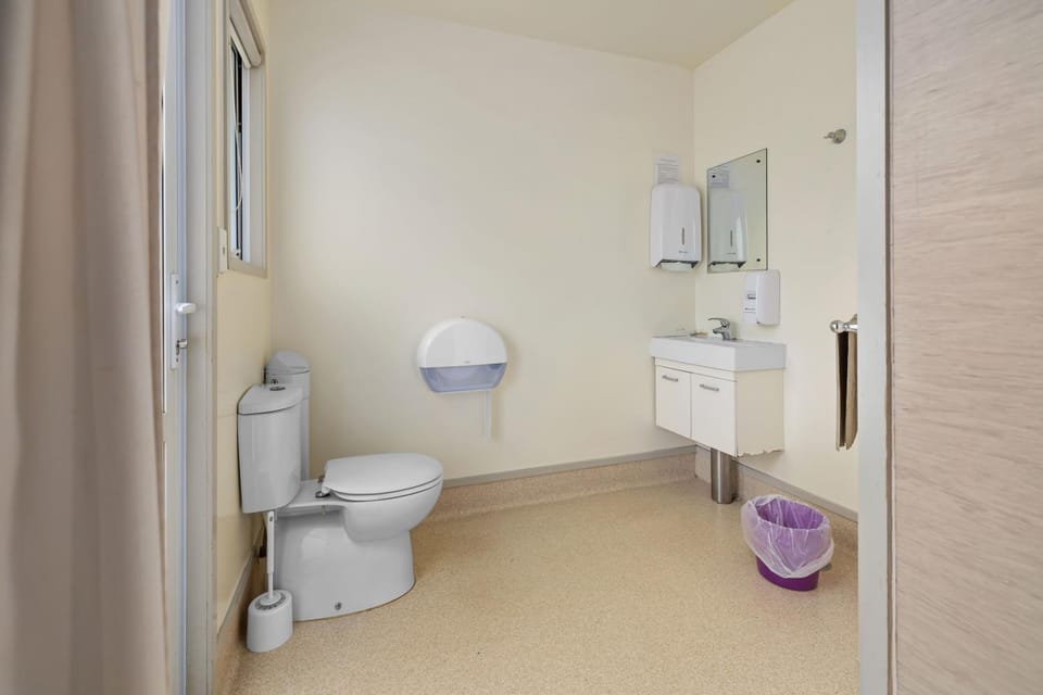 Toilet, Bathroom