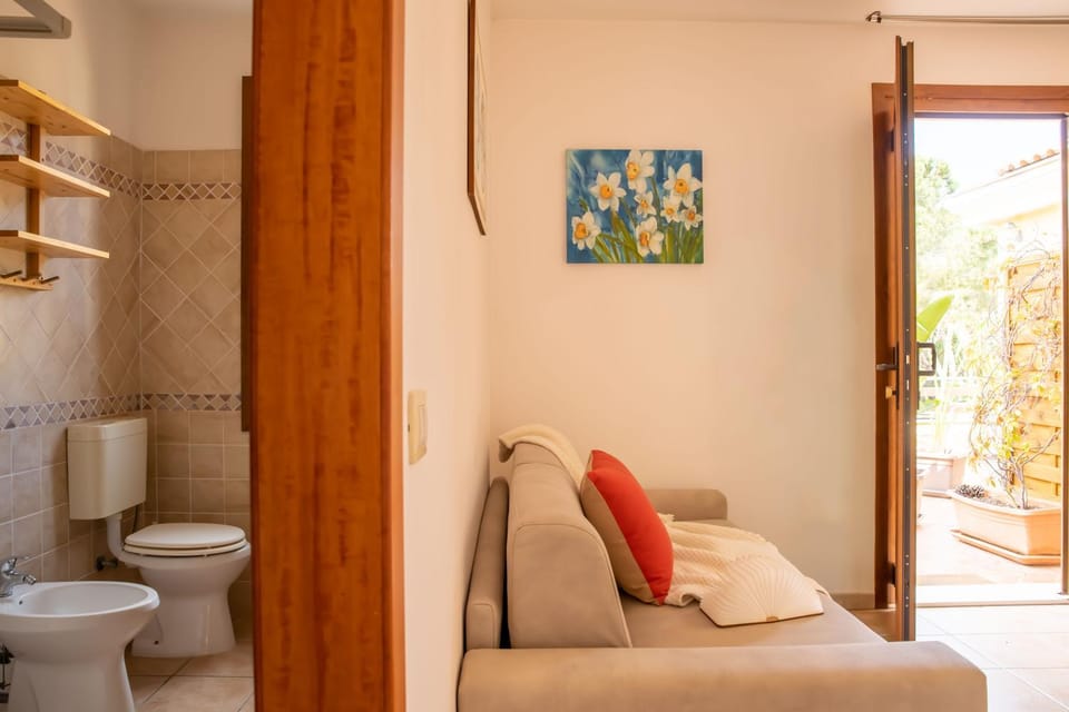 Bathroom, Living room