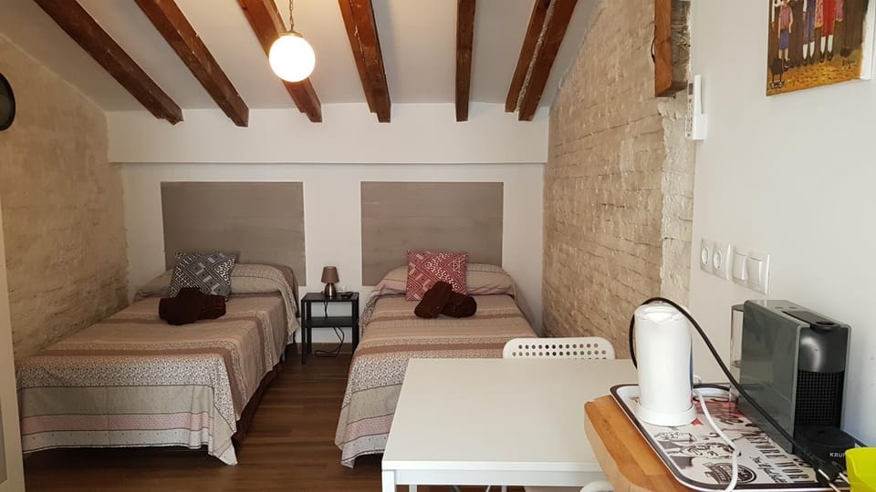PLAZA REDONDA brugada home Bed and Breakfast in Valencia