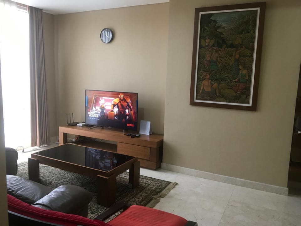 Luxury 2 BR Suite at The Grove-Masterpiece, Epicentrum Apartment in South Jakarta City