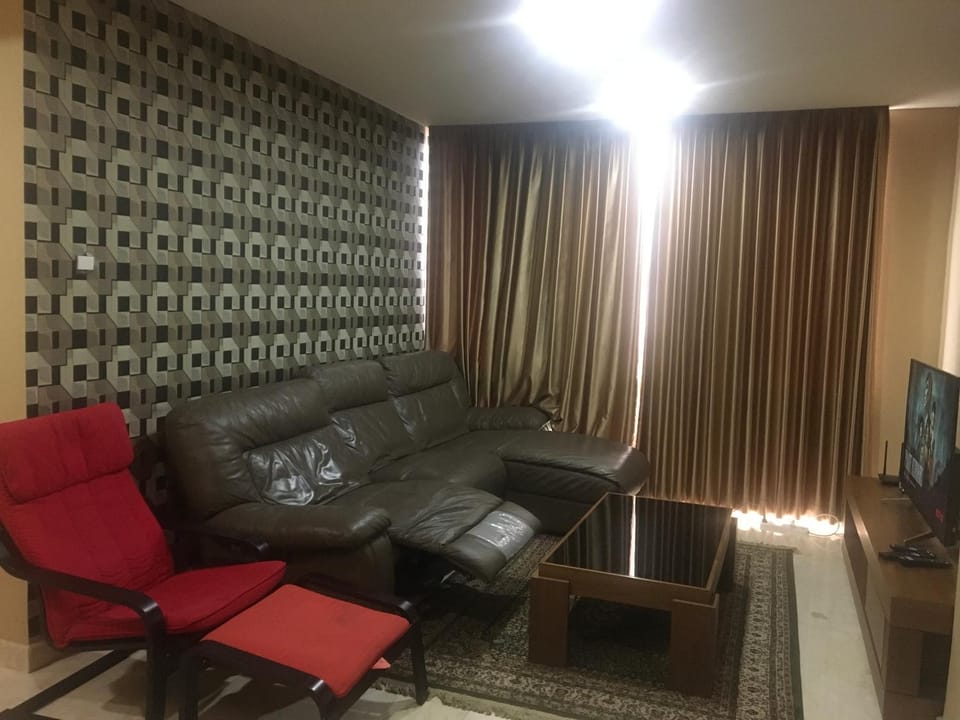 Luxury 2 BR Suite at The Grove-Masterpiece, Epicentrum Apartment in South Jakarta City