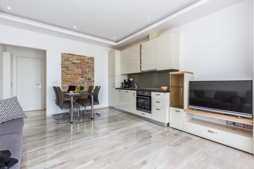 Kitchen or kitchenette, Living room, Seating area