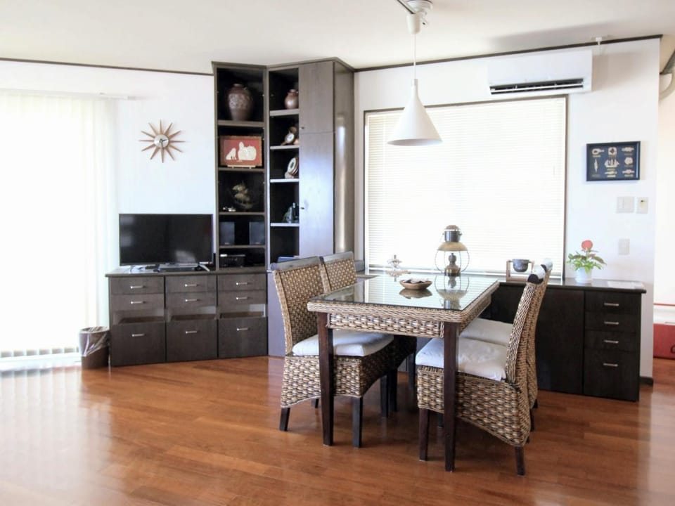 TV and multimedia, Dining area