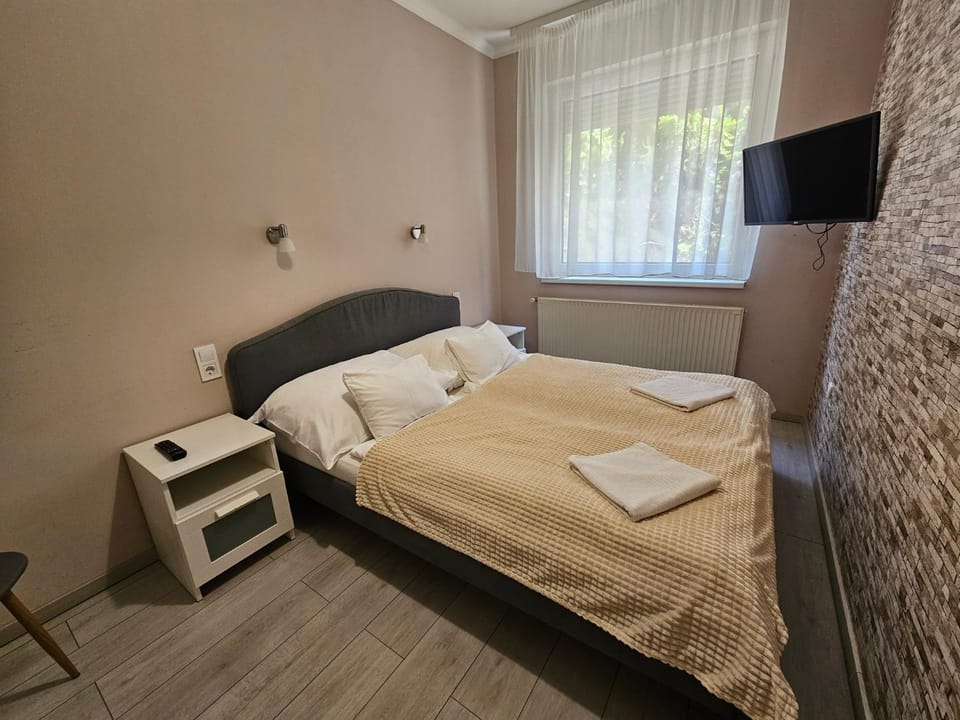 Zoli Apartmanok-Anna Kölcsey 32 Apartment in Hungary