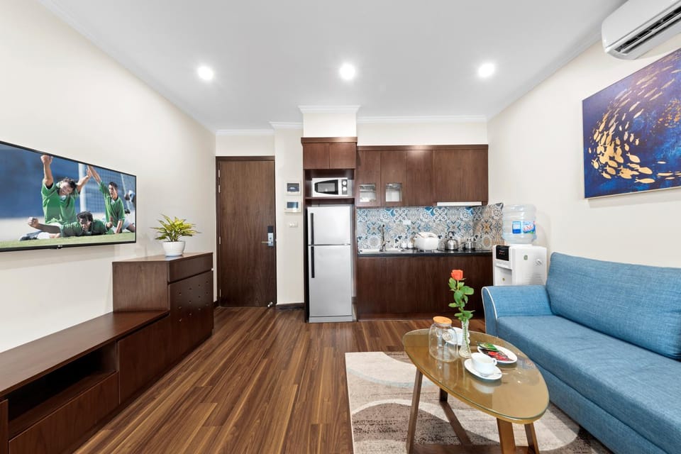 Living room, Seating area, Dining area, Communal kitchen