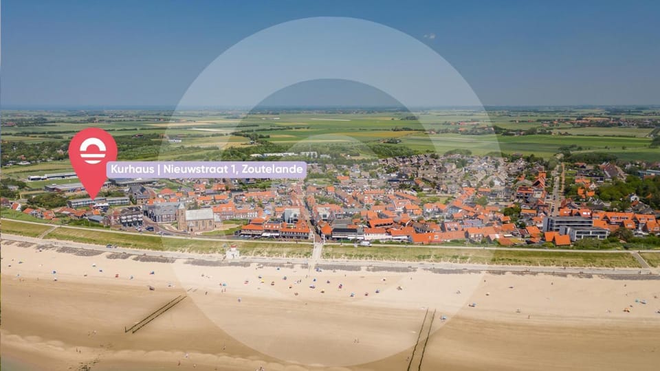 Welcome in - Kurhaus appartement 5 - met terras en 50m van het strand House in Zoutelande