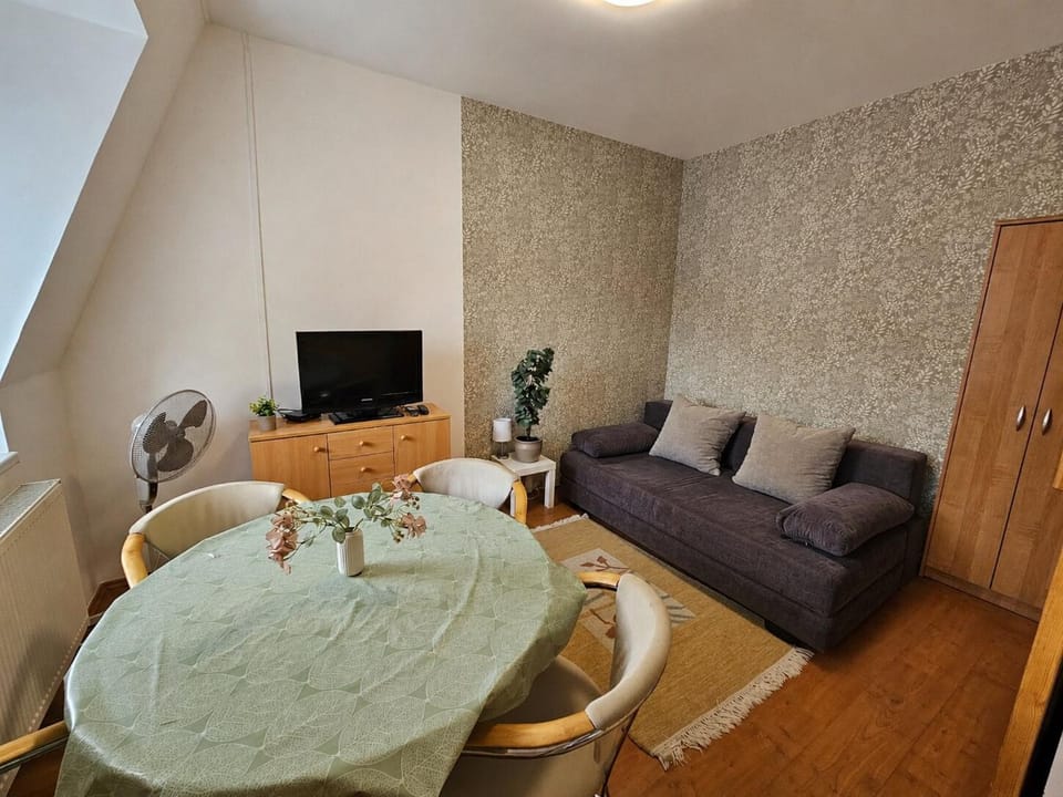 Zoli Apartmanok-Kinga Kölcsey 34-36 Apartment in Hungary
