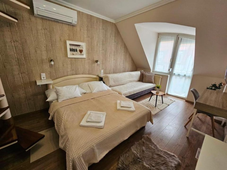 Zoli Apartmanok -Nóri Kölcsey 32 Apartment in Hungary