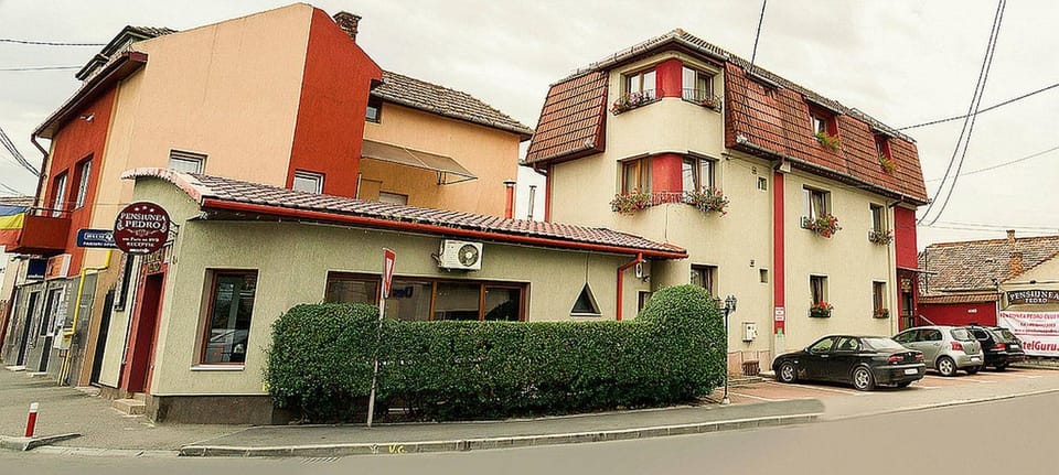 Property building, Day, Street view, Parking