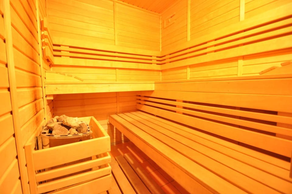 Pension Imperial Spa Bed and Breakfast in Lower Silesian Voivodeship