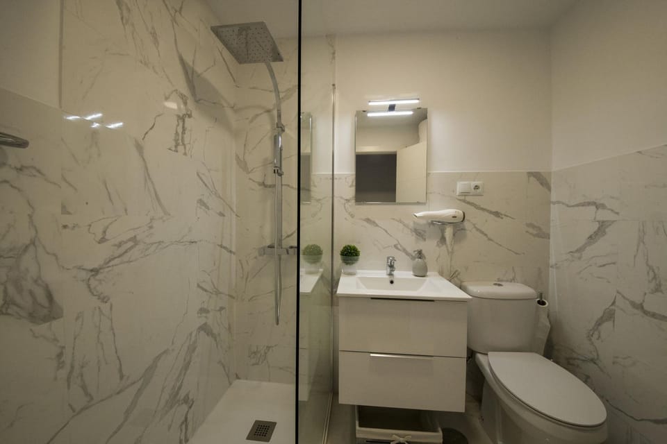 Shower, Bathroom