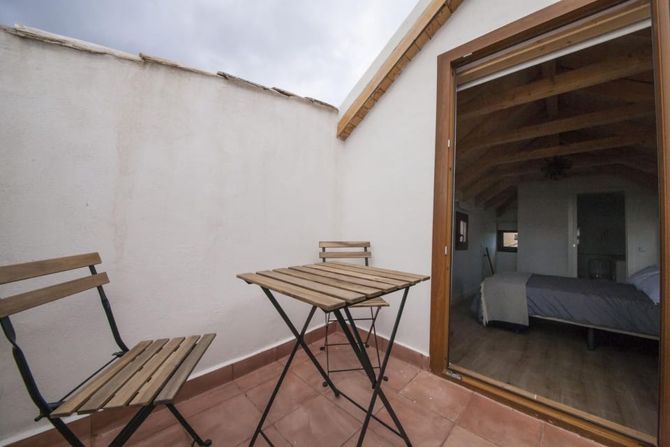 View (from property/room), Balcony/Terrace, Street view