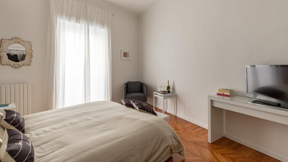 Decorative detail, Bedroom