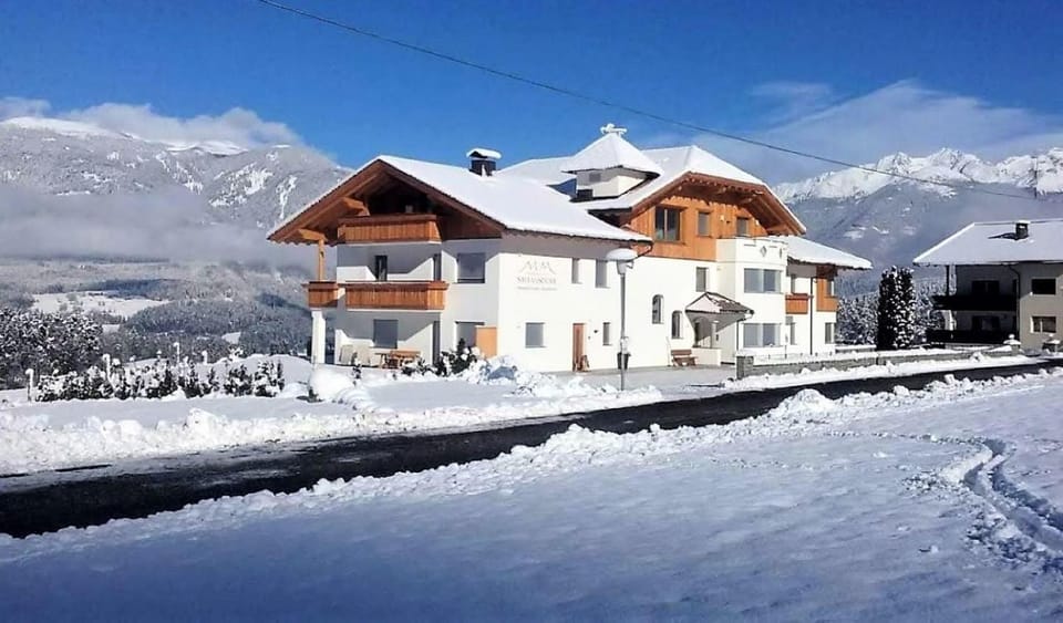 Day, Winter, On site