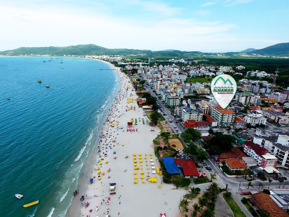 Natural landscape, Bird's eye view, Beach, City view, Sea view, Street view