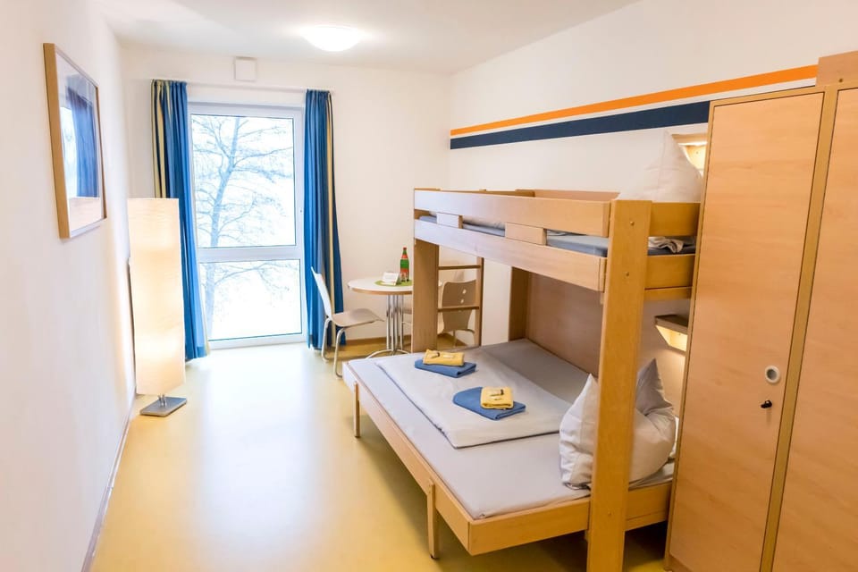 Bed, Photo of the whole room, bunk bed