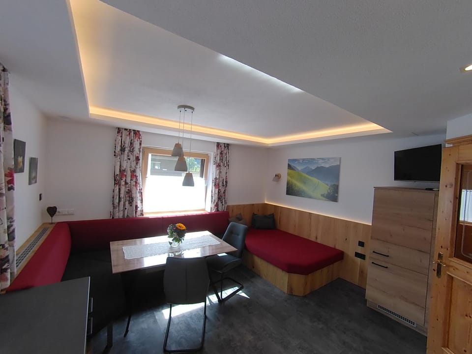 Kitchen or kitchenette, Communal kitchen, kitchen, kitchen