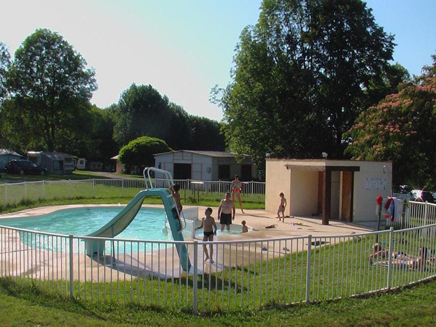 Swimming pool, Swimming pool