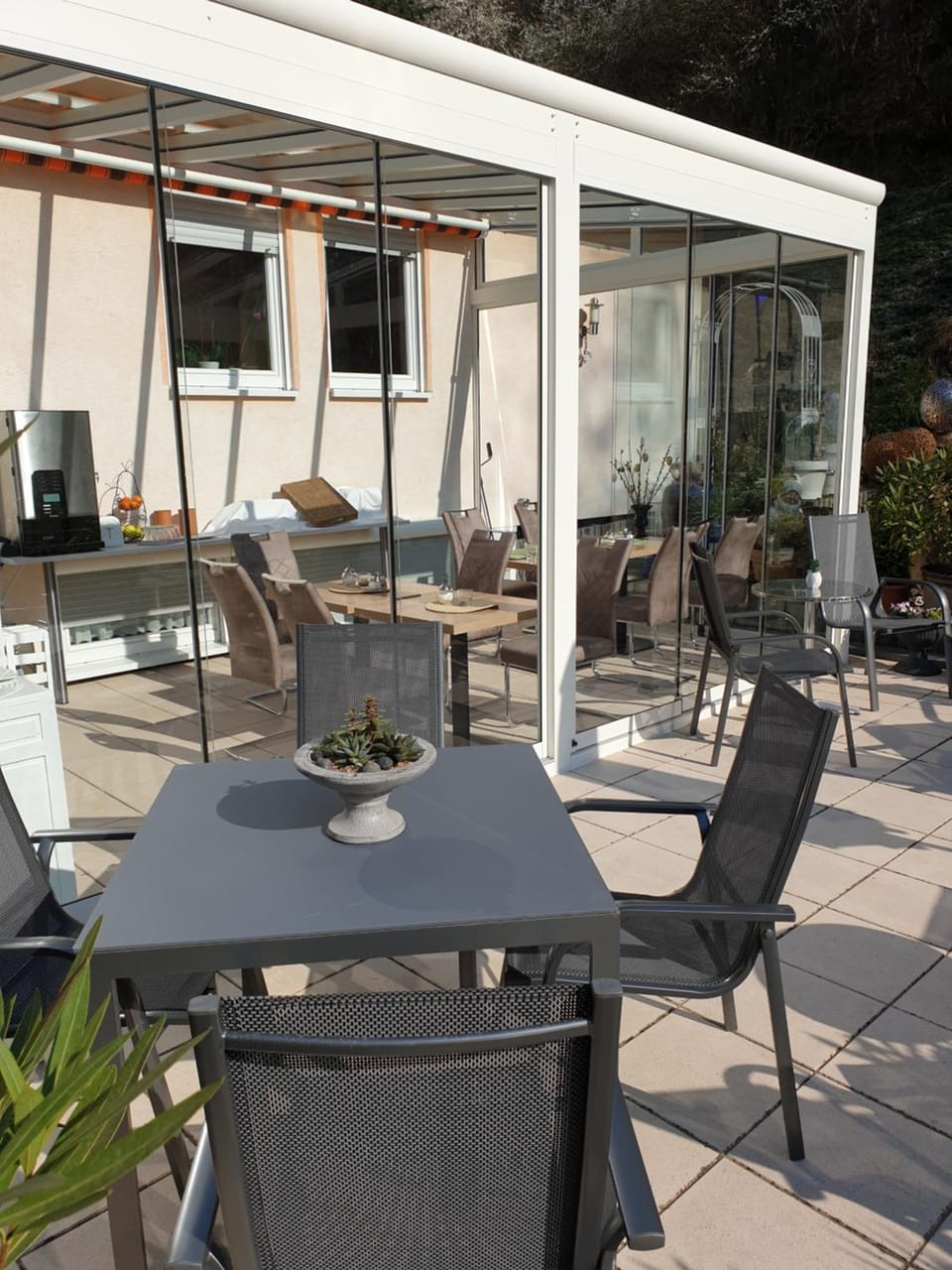 Patio, Day, View (from property/room), Balcony/Terrace, Living room, Seating area, Dining area, Breakfast, Internal: Not applicable to any particular room