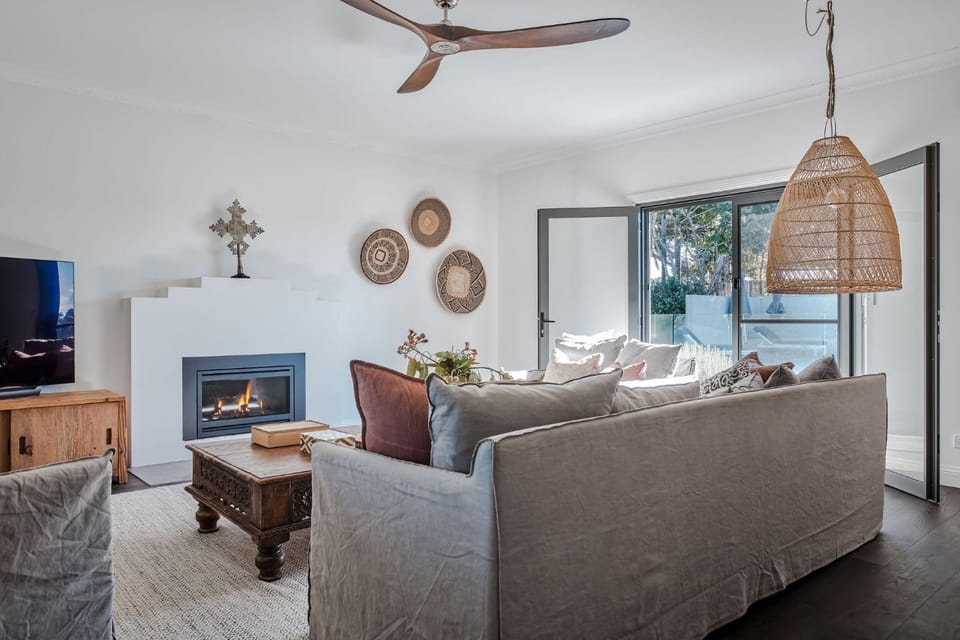 Communal lounge/ TV room, Seating area, Evening entertainment, fireplace, Internal: Not applicable to any particular room