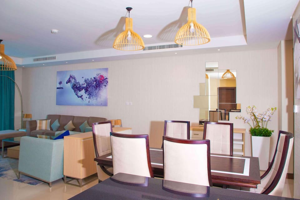 Lounge or bar, Dining area