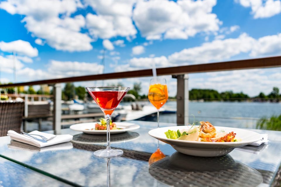 Balcony/Terrace, Balcony/Terrace, Lounge or bar, Food and drinks, Food, Drinks