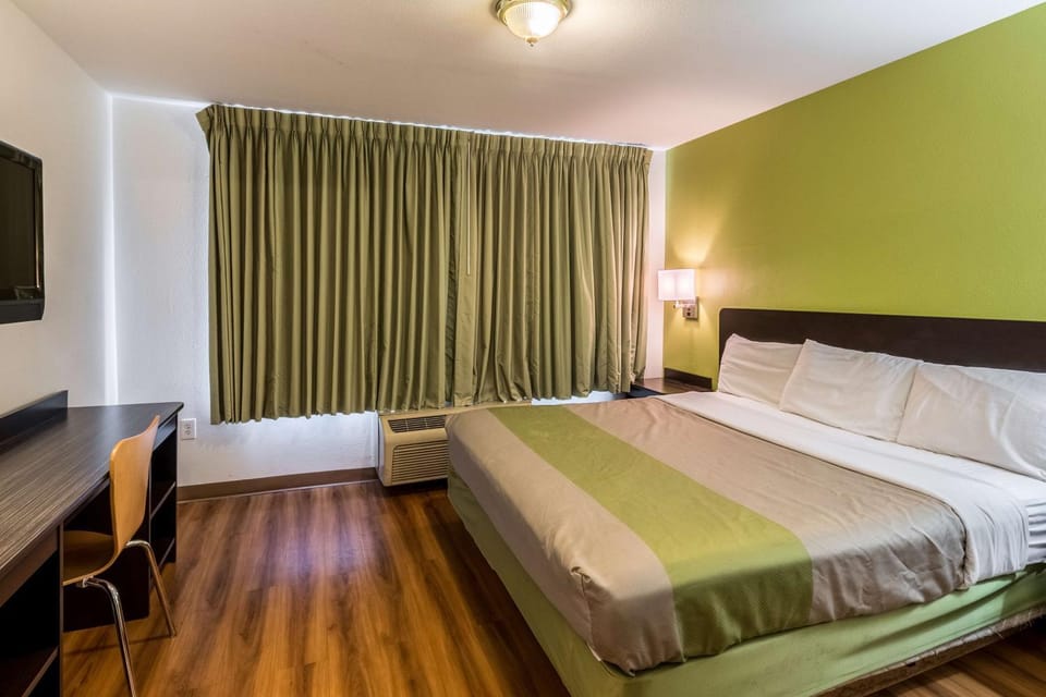 Photo of the whole room, Bedroom, On site