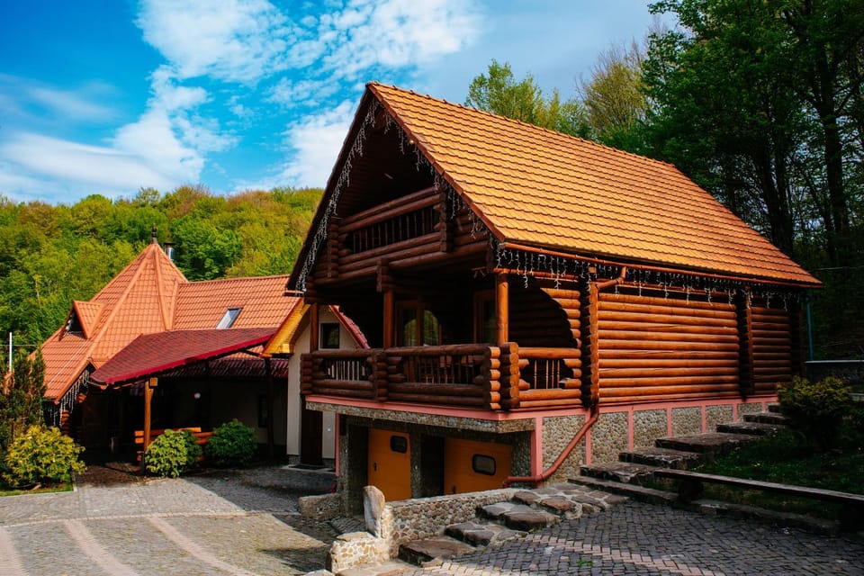 Toursit Complex Polyana Kvasova Inn in Ukraine