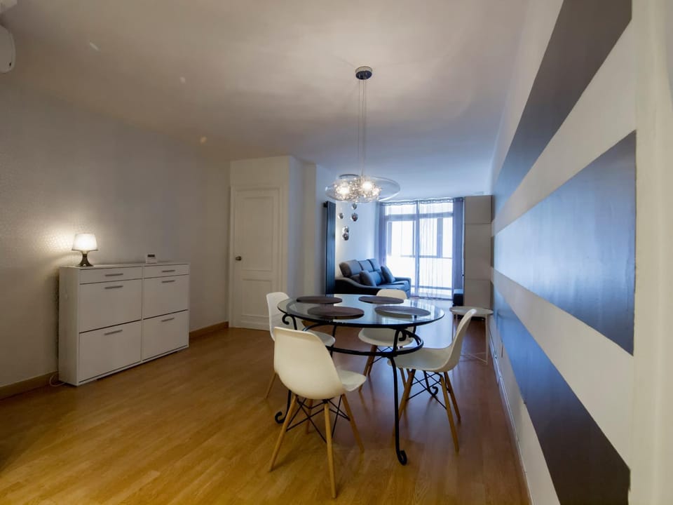 Mercado Suite Apartamento Apartment in Alicante