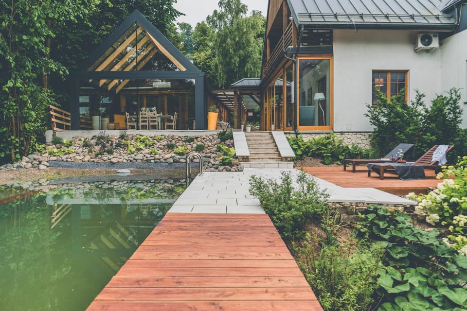 Restaurant/places to eat, Spring, Day, Summer, Garden, Area and facilities
