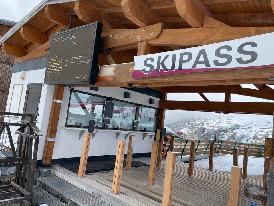 Skiing