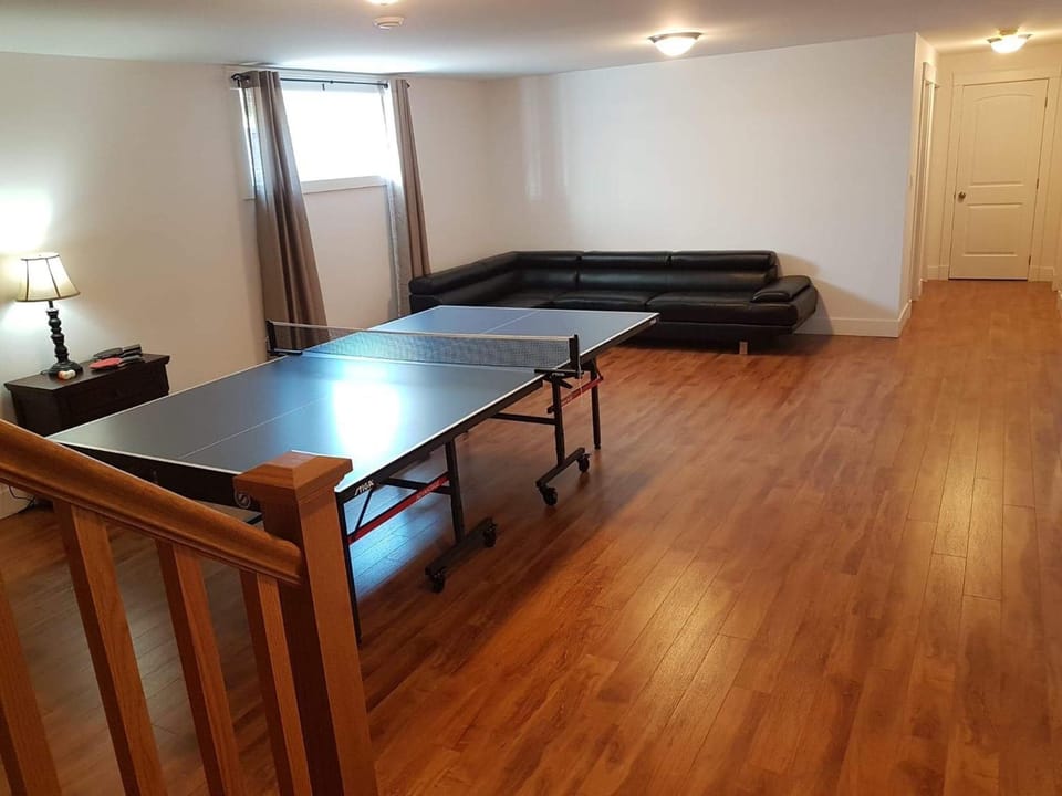 Table tennis