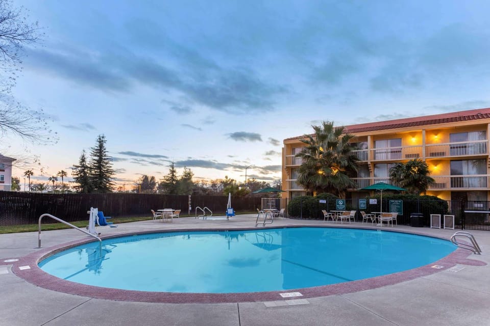 Pool view