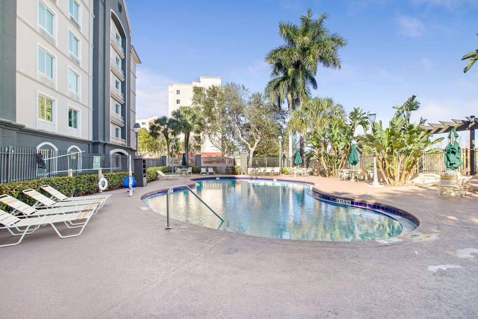 On site, Pool view, Swimming pool