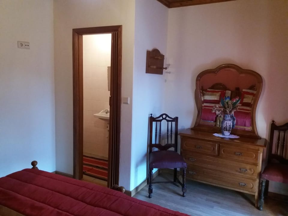 Hotel gite cantinho davo Bed and Breakfast in Vila Real District