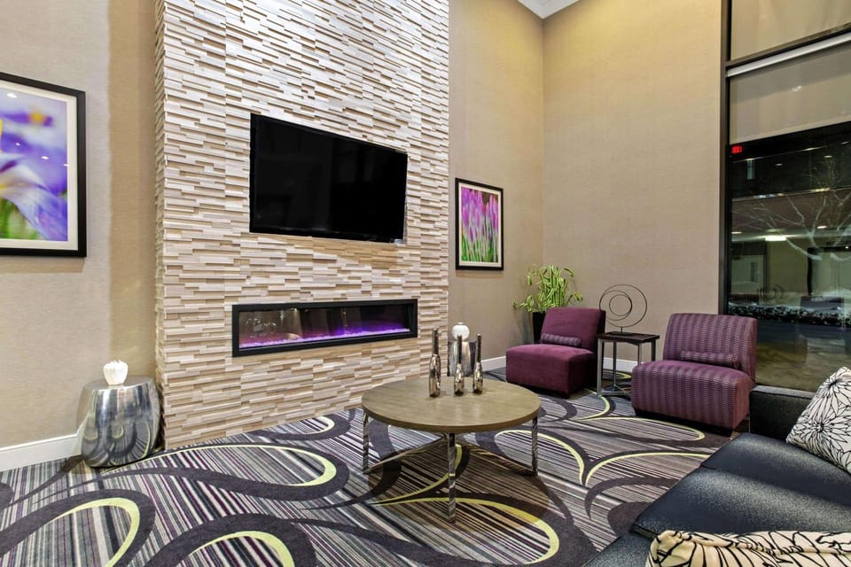 Lobby or reception, On site