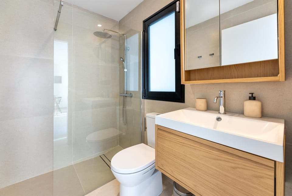 Shower, Bathroom