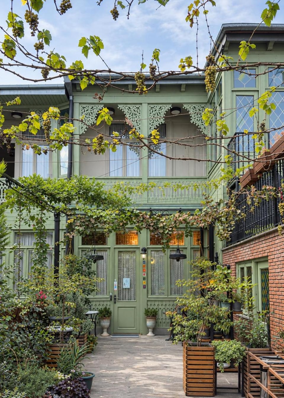 Property building, Inner courtyard view