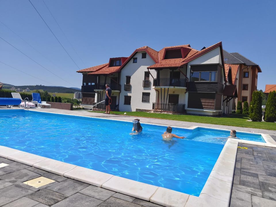 Property building, Swimming pool