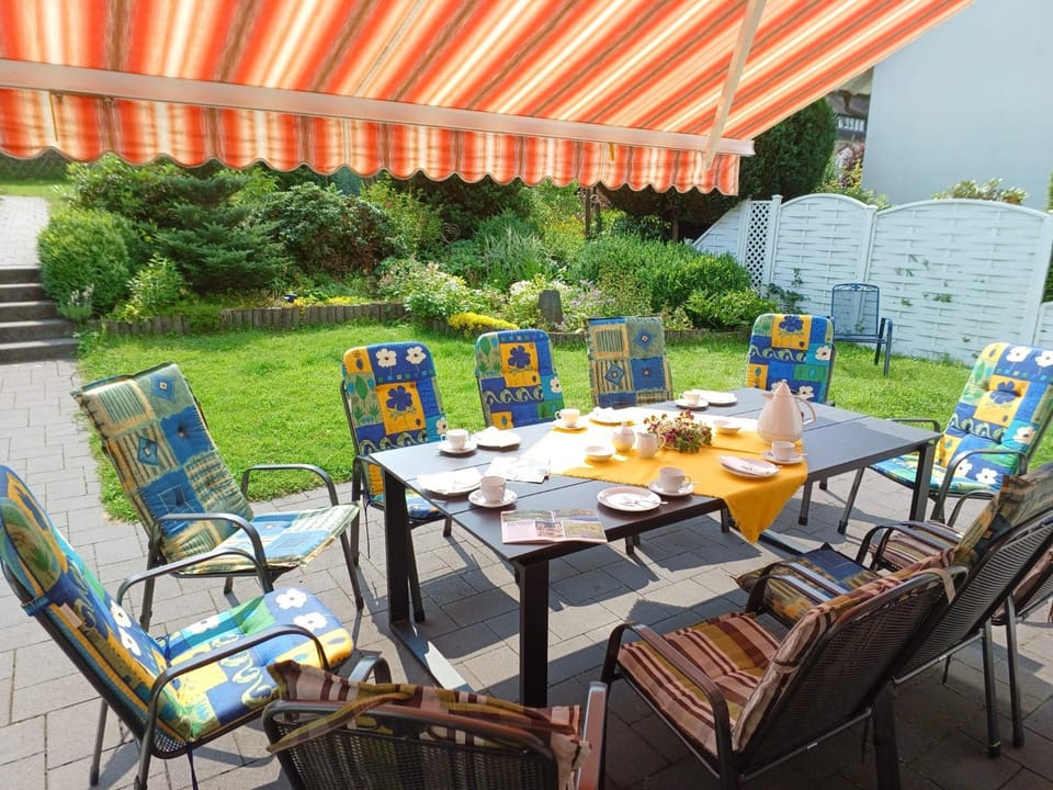 BBQ facilities, Garden, Balcony/Terrace