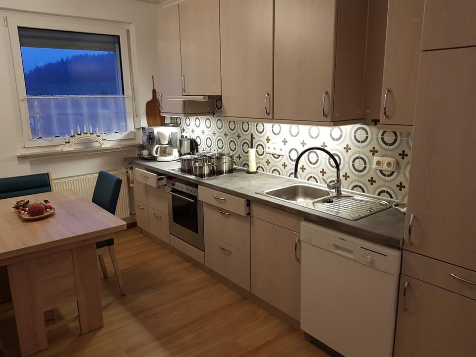 Kitchen or kitchenette