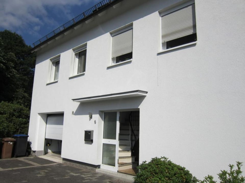 Property building, Facade/entrance