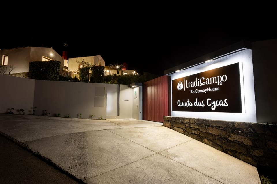 Facade/entrance, Property logo or sign