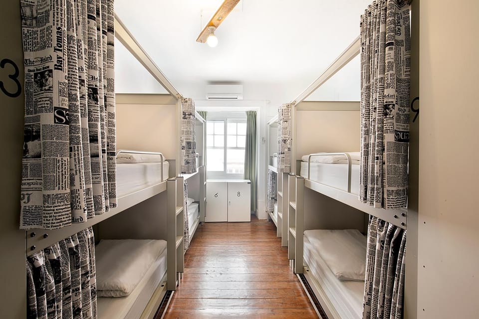 City view, bunk bed