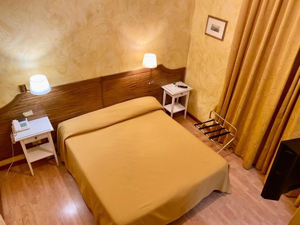 Bedroom, Garden view