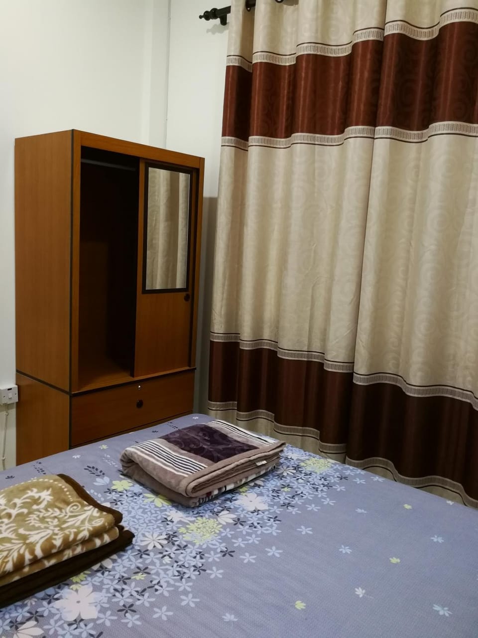 Address No 915, Lorong Uni Central 13, Taman Uni Central, Kuching Samarahan Expressway House in Kuching